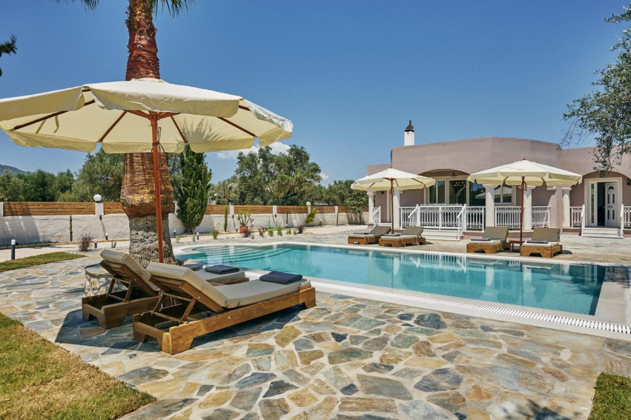 Villa Lagini Laganas Bagian luar foto