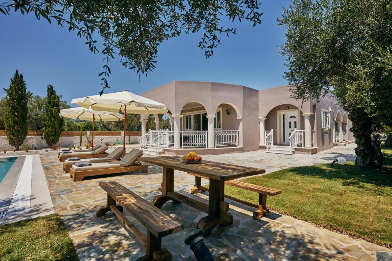 Villa Lagini Laganas Bagian luar foto